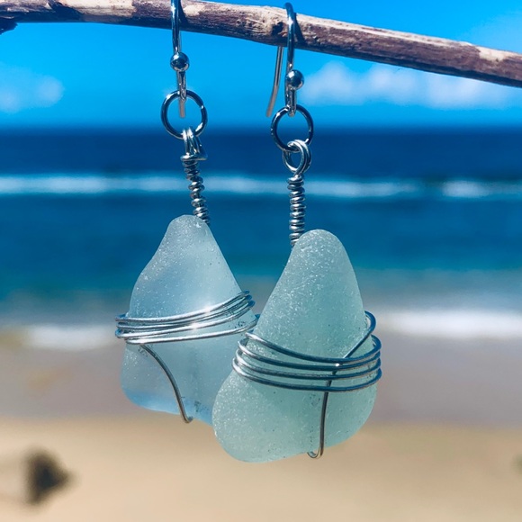 Jewelry - Calming Ocean Seaglass Earrings